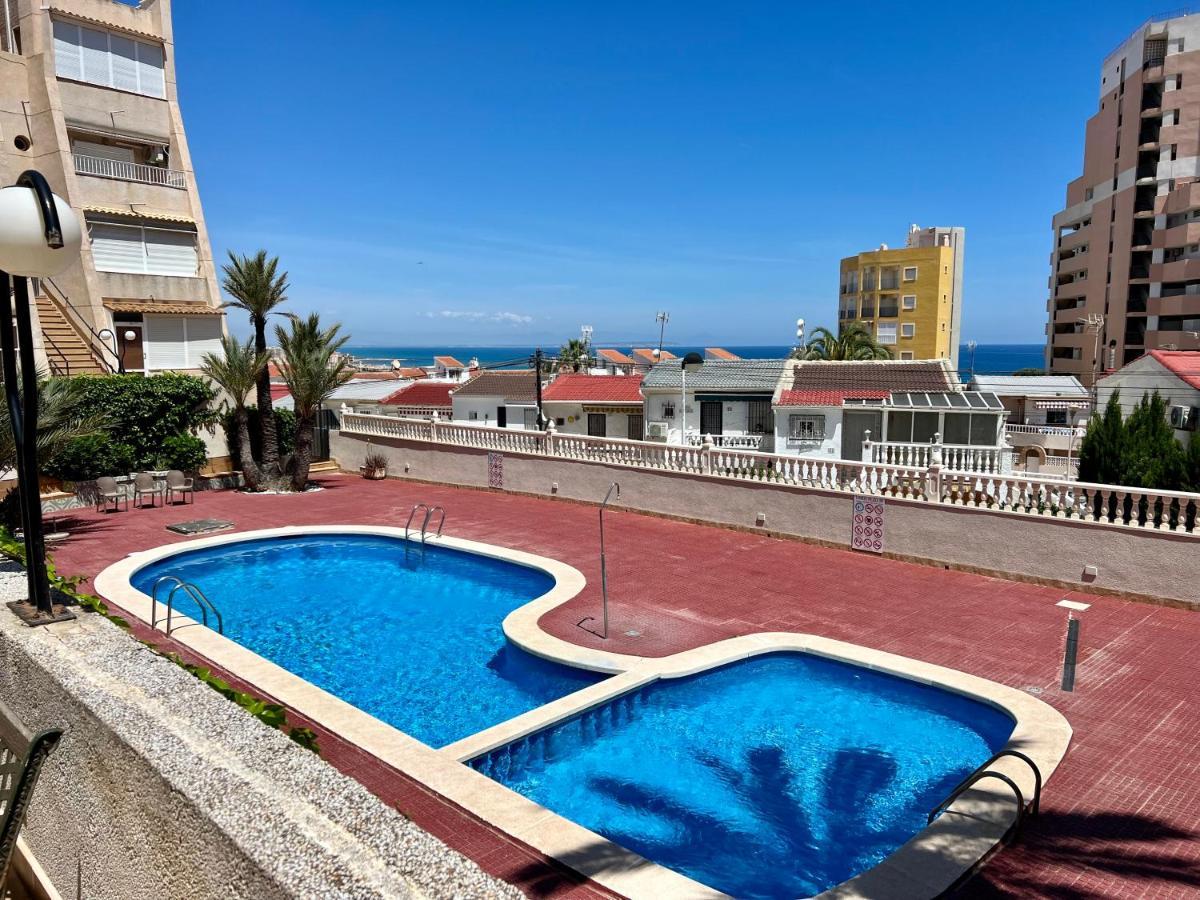 Apartment In La Mata Gabriele 托雷维耶哈 外观 照片